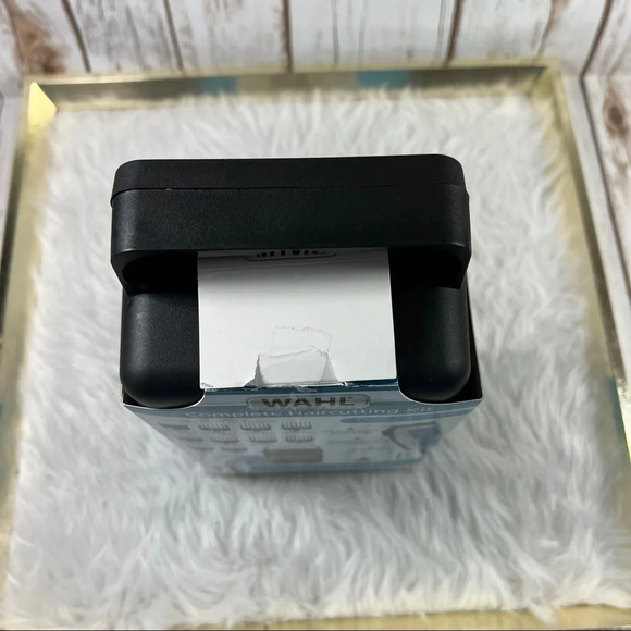 NEW Wahl 17 piece Complete Hair Cutting Kit - Picture 2 of 6